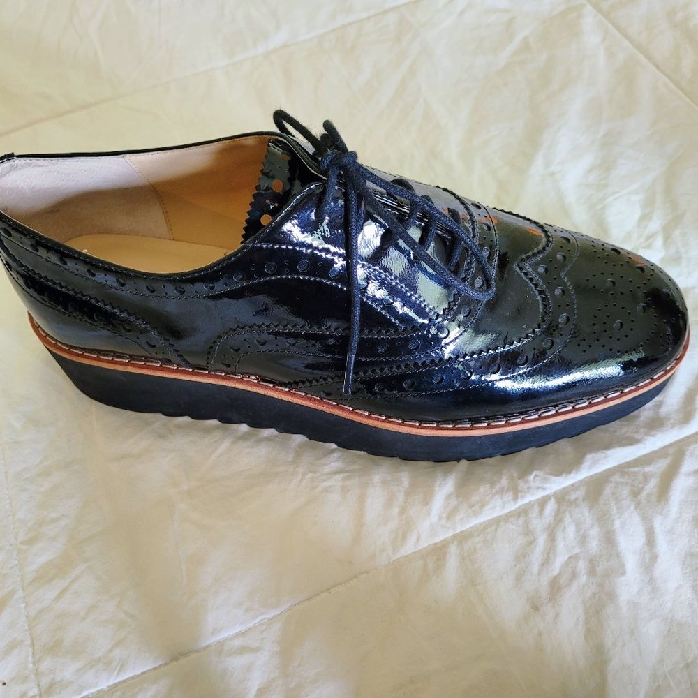 NWOT Botkier 100% leather patent platform wingtips Oxfords